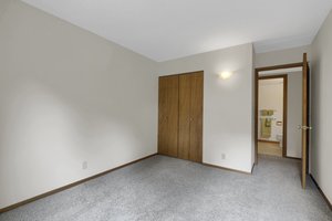 2423 S 9th St, Minneapolis, MN 55406, USA Photo 22