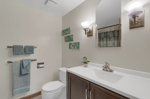 2423 S 9th St, Minneapolis, MN 55406, USA Photo 21