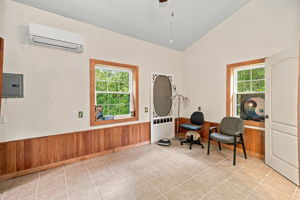  Photo 36