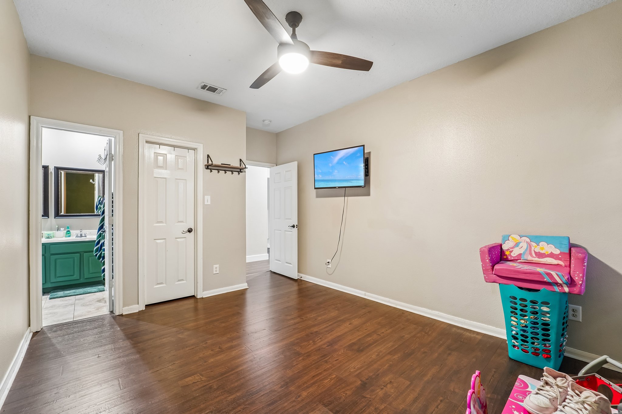 Piney Woods Dr-S1709-021.jpg
