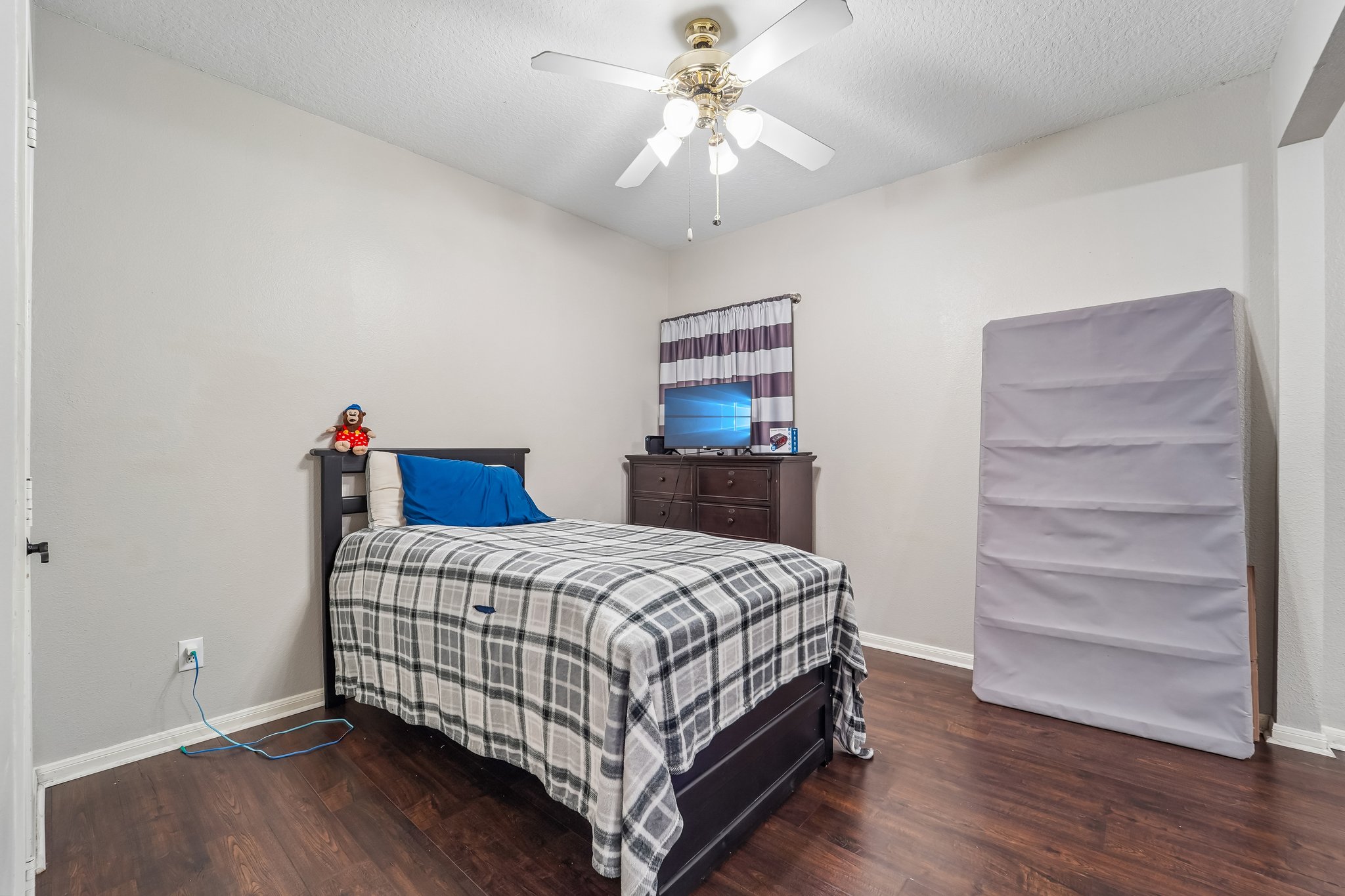 Piney Woods Dr-S1709-023.jpg