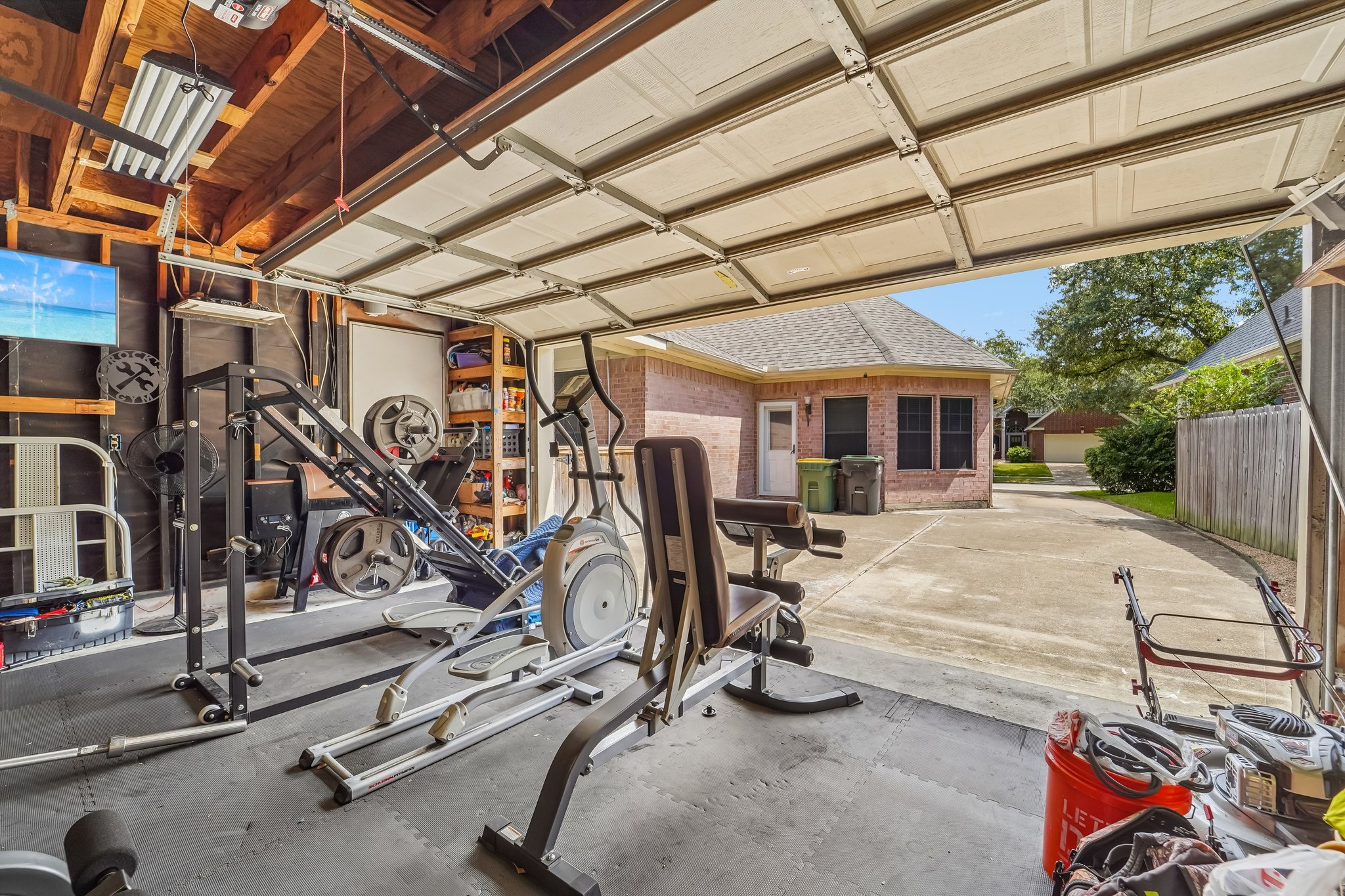 Piney Woods Dr-S1709-043.jpg