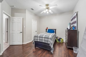 Piney Woods Dr-S1709-025.jpg