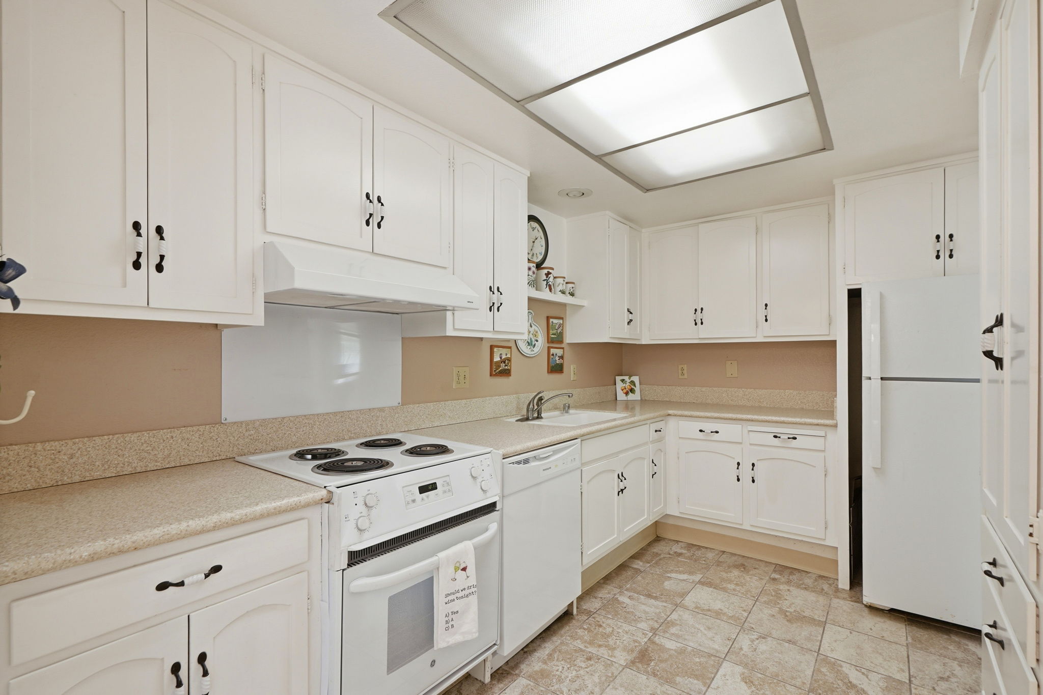 008_F8_2424 Tice Creek Dr 3