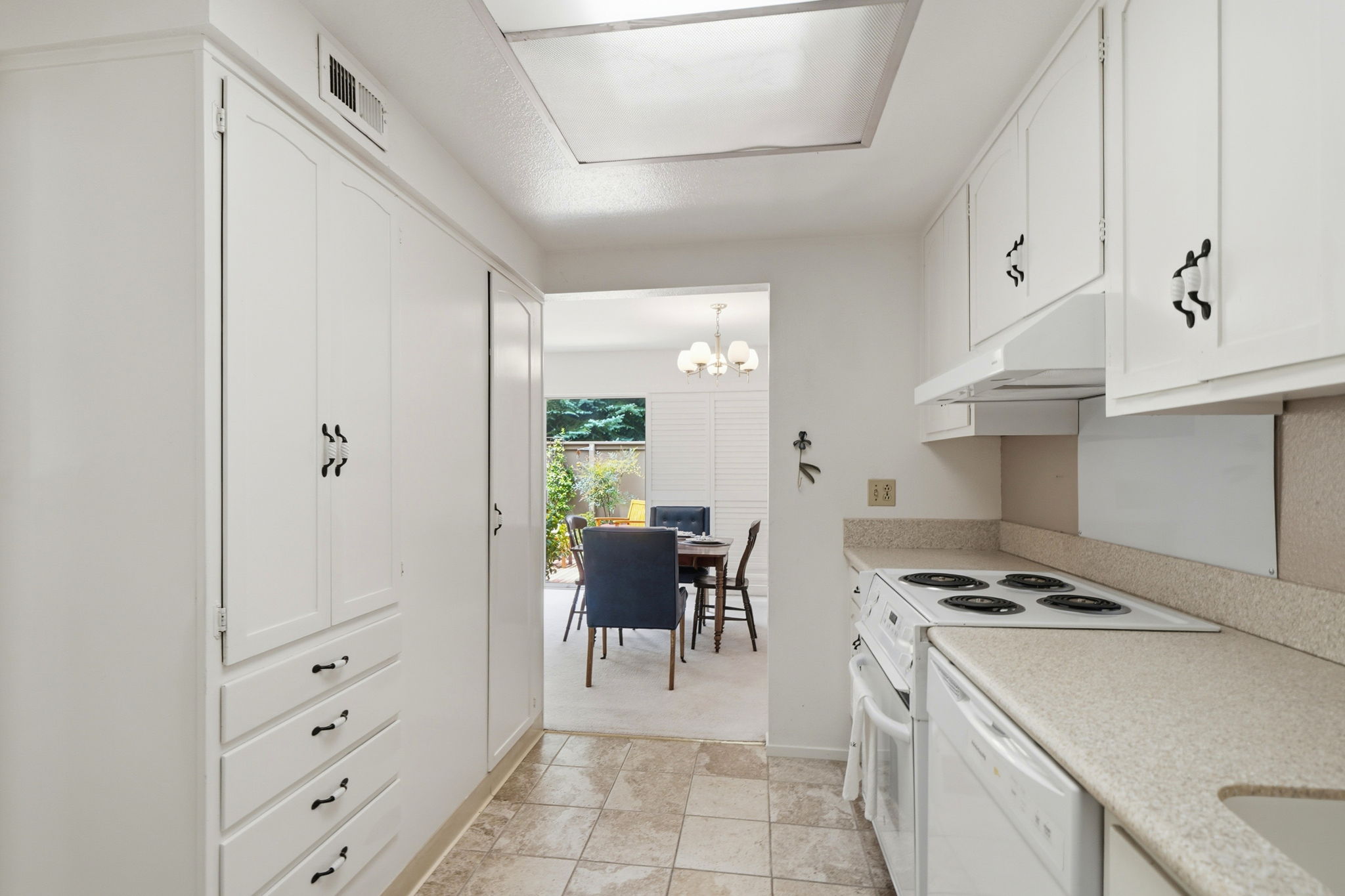 010_F8_2424 Tice Creek Dr 3