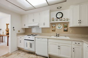 009_F8_2424 Tice Creek Dr 3