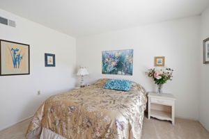 018_F8_2424 Tice Creek Dr 3