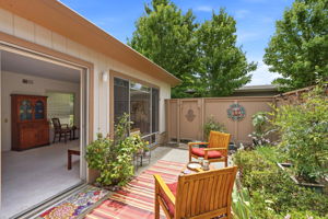 027_F8_2424 Tice Creek Dr 3