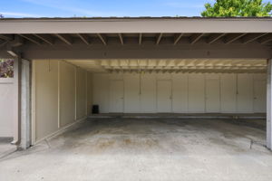 031_F8_2424 Tice Creek Dr 3