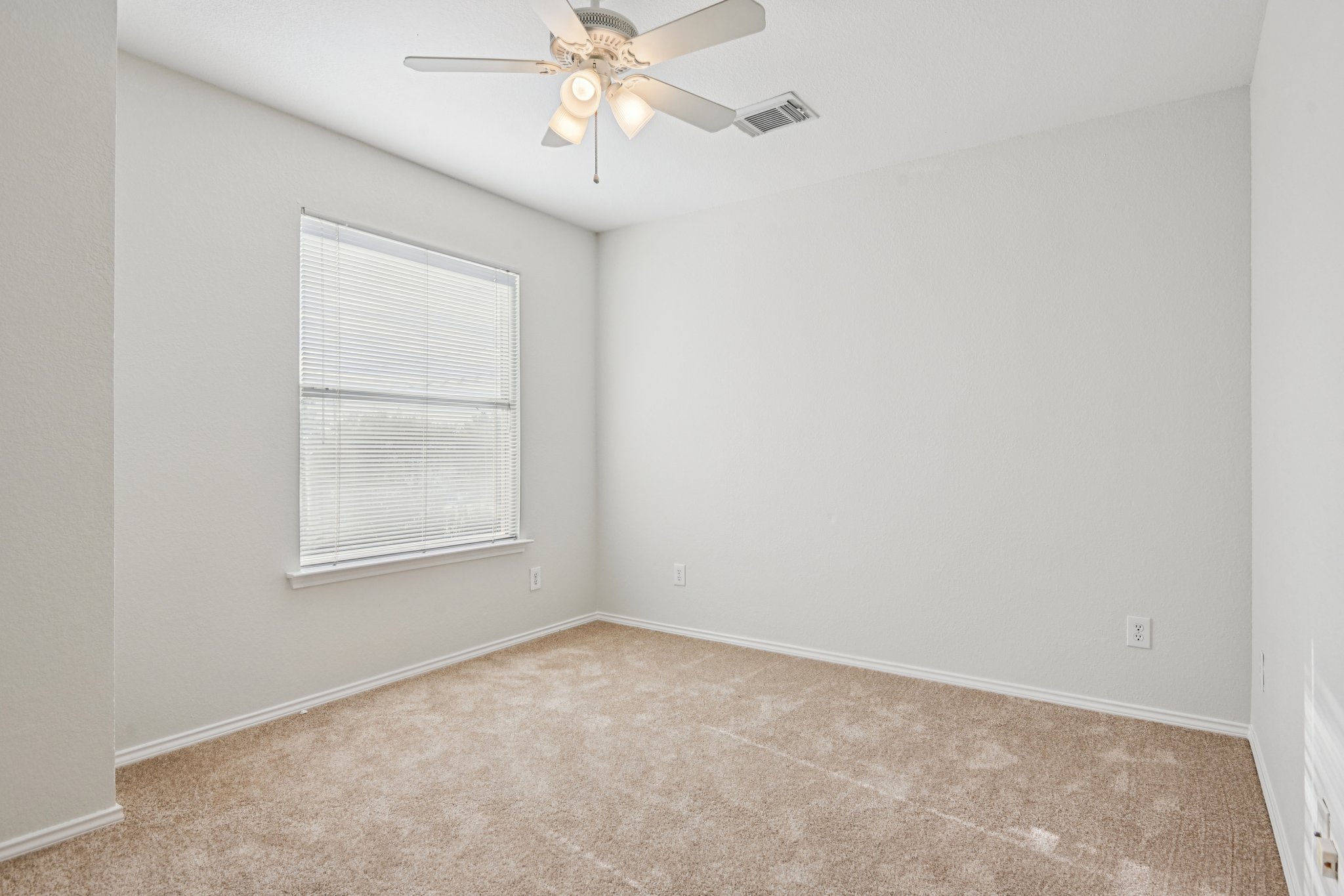 Brycewood Ln-S2407-050.jpg