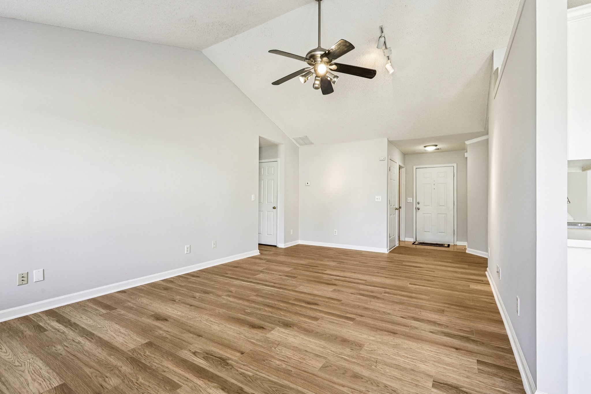 Fort Daniels Dr-S1911-004.jpg