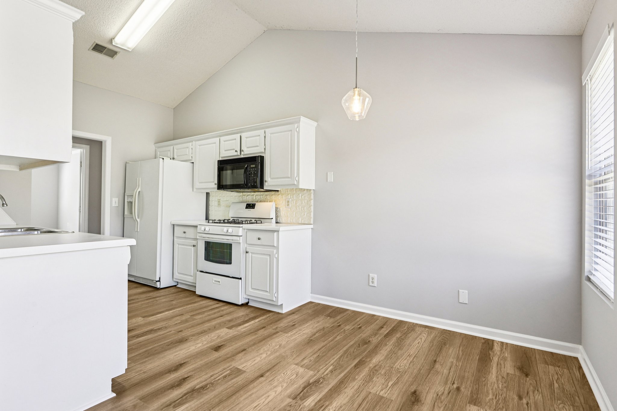 Fort Daniels Dr-S1911-013.jpg