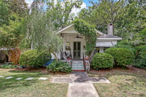 Welcome to 2425 Hawaii Ave
