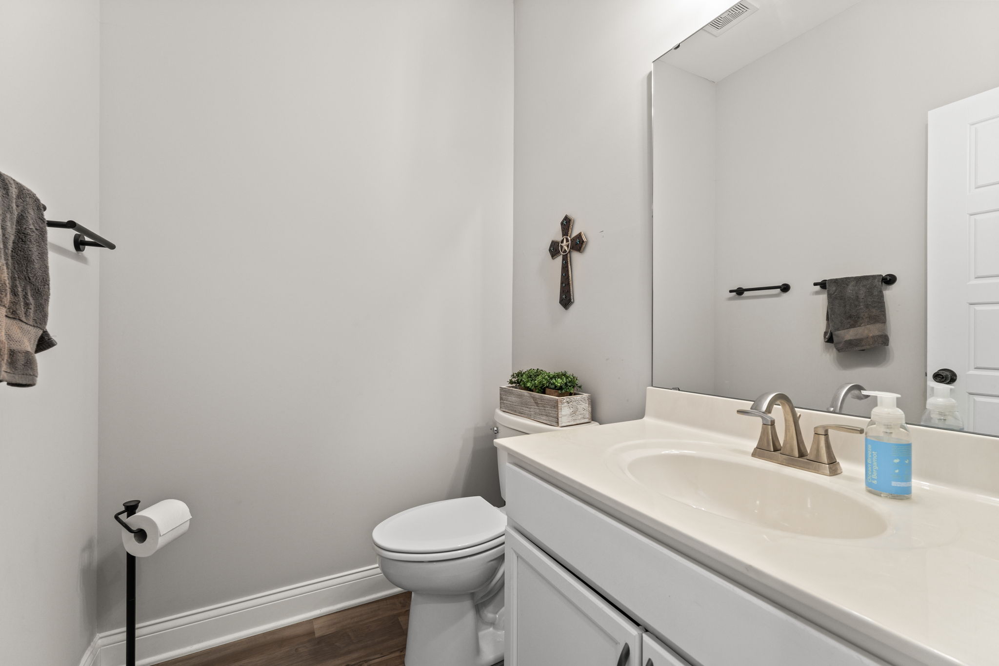  Photo 41