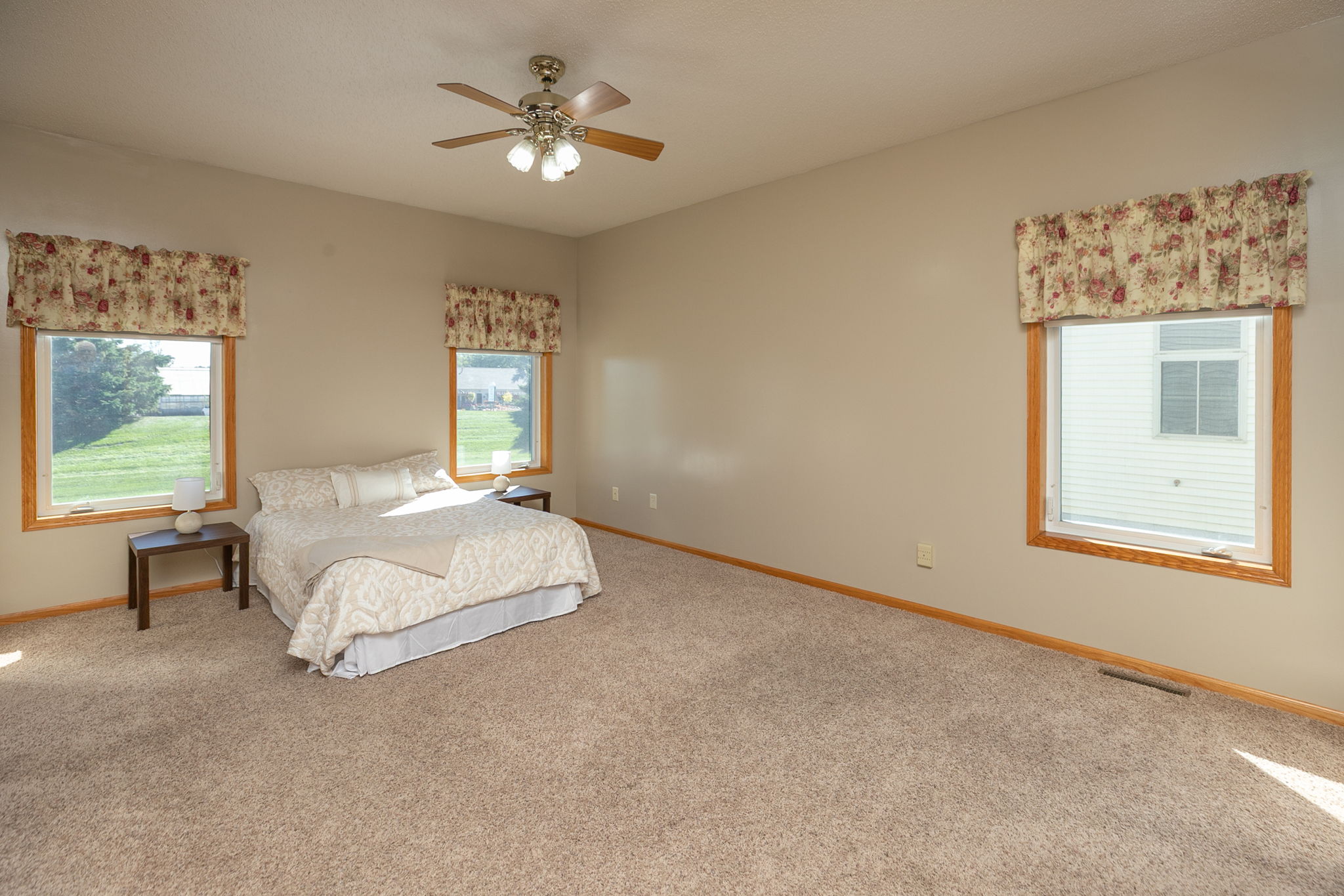 18-Primary Bedroom