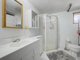  Photo 34