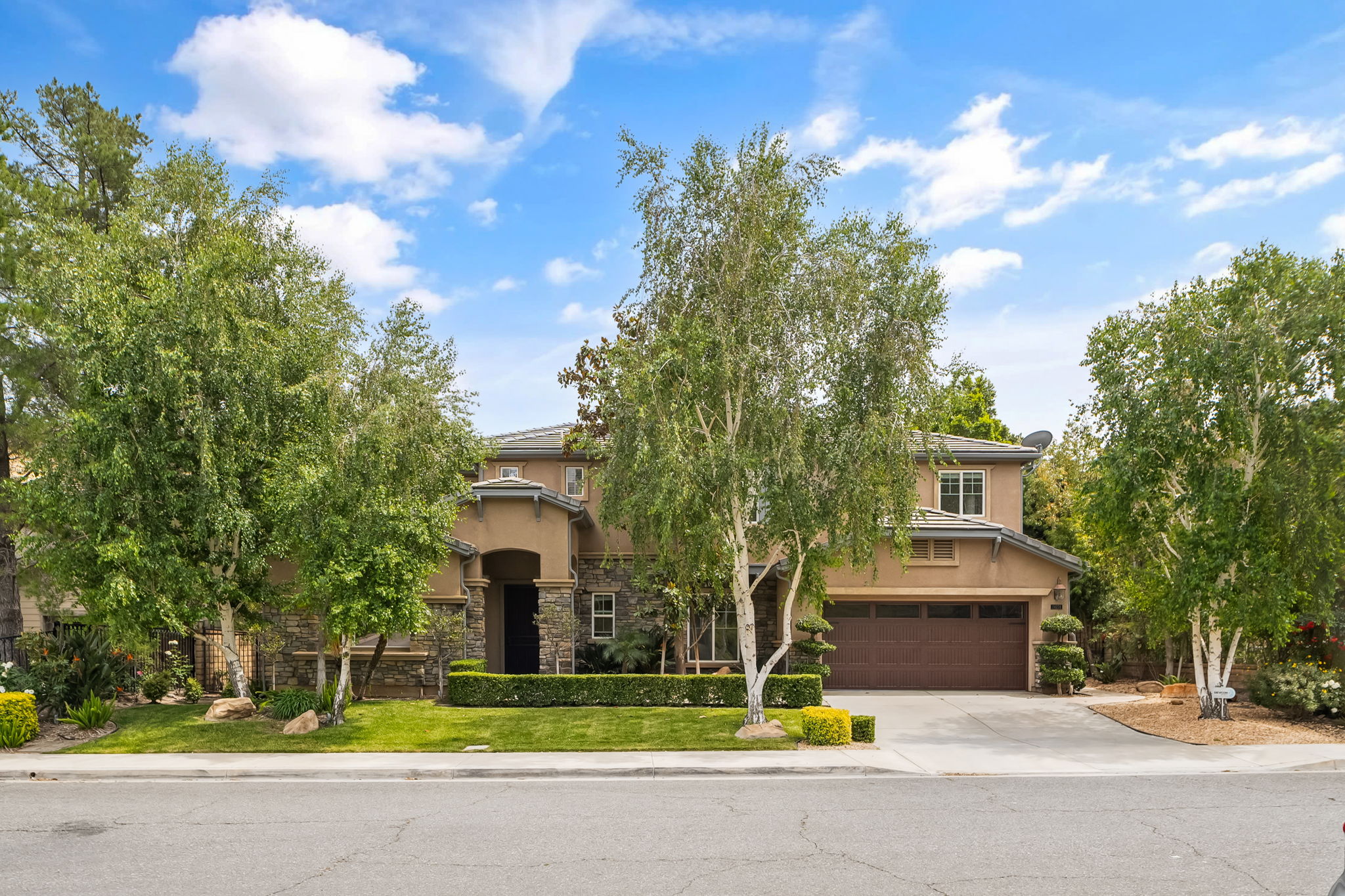 24275 Reyes Adobe Way-3