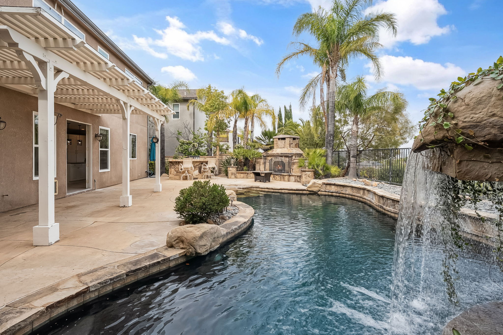 24275 Reyes Adobe Way-99