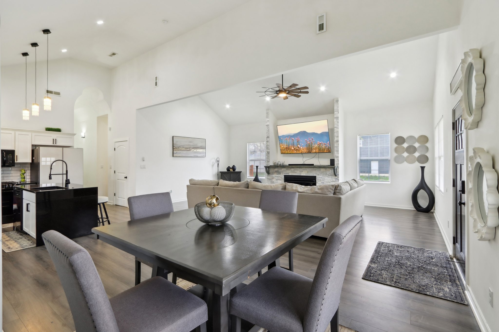 N Gale St-1404-008.jpg