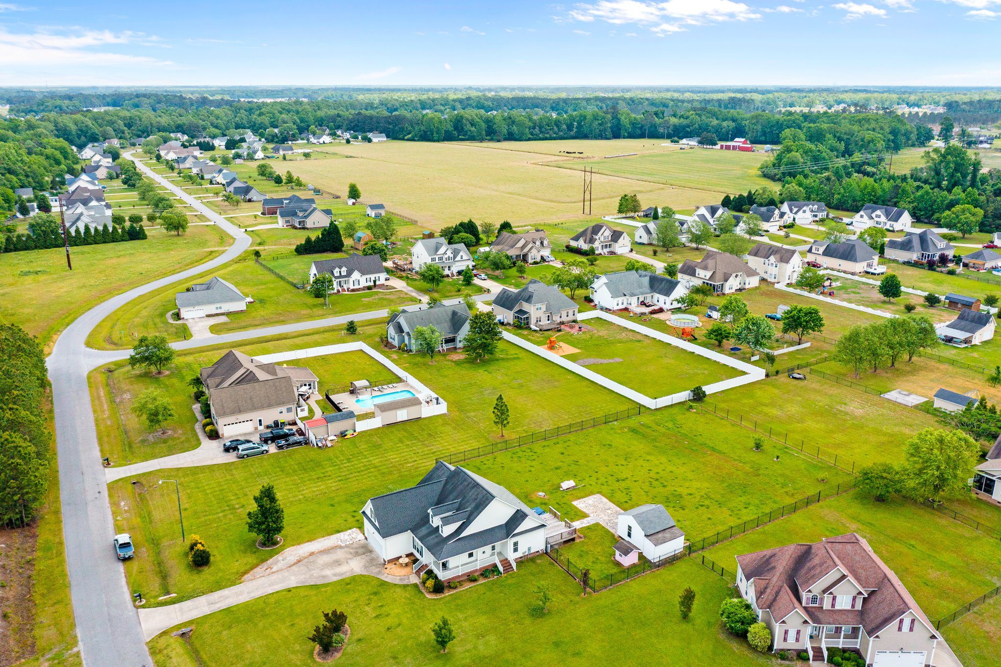 2428 Plumosa Dr, Grimesland, NC 27837, USA Photo 11