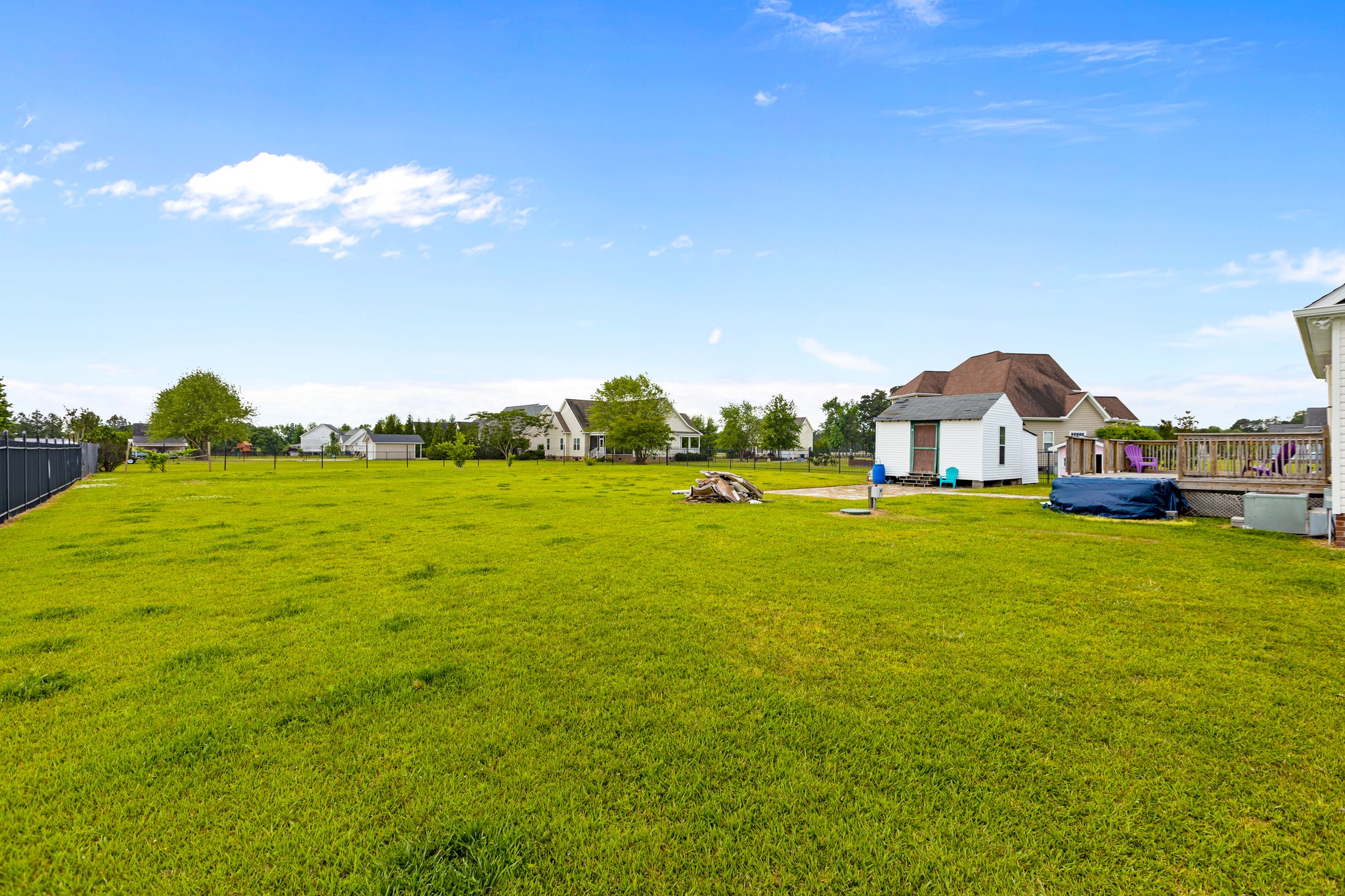 2428 Plumosa Dr, Grimesland, NC 27837, USA Photo 21