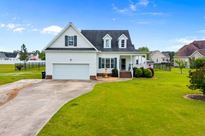 2428 Plumosa Dr, Grimesland, NC 27837, USA Photo 1