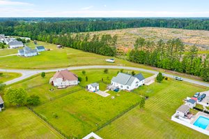 2428 Plumosa Dr, Grimesland, NC 27837, USA Photo 12