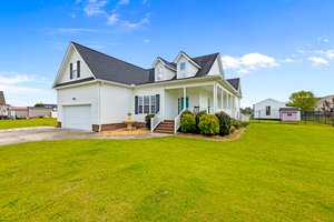 2428 Plumosa Dr, Grimesland, NC 27837, USA Photo 15