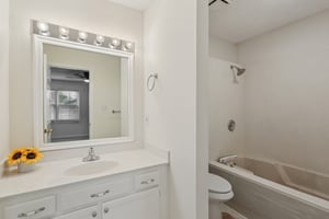 Kennedy Ct-S2502-018.jpg