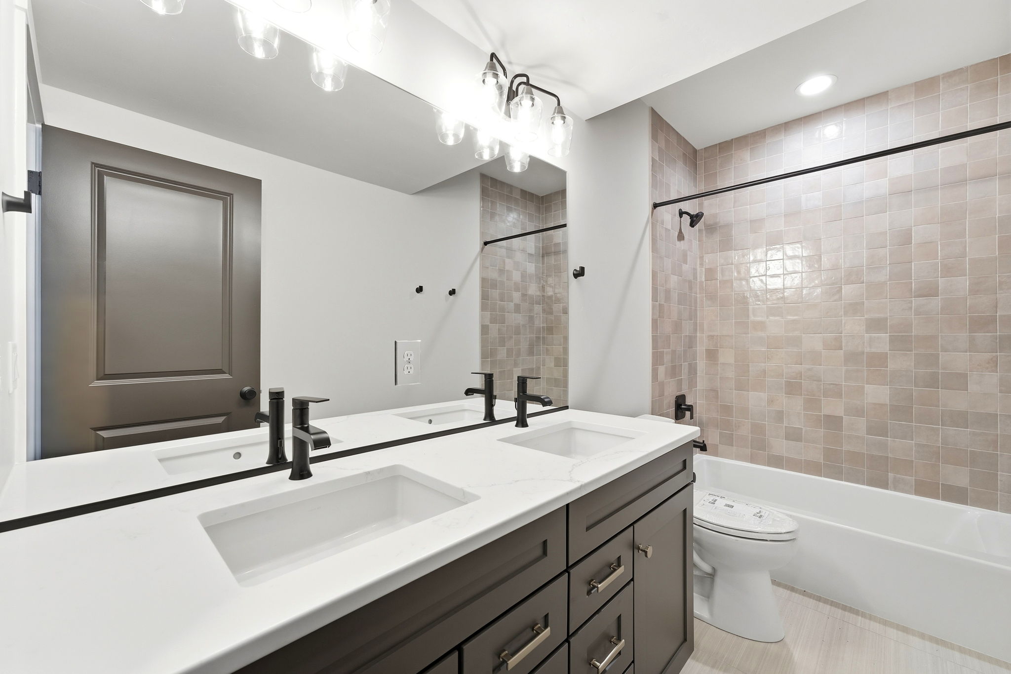 DPB02426