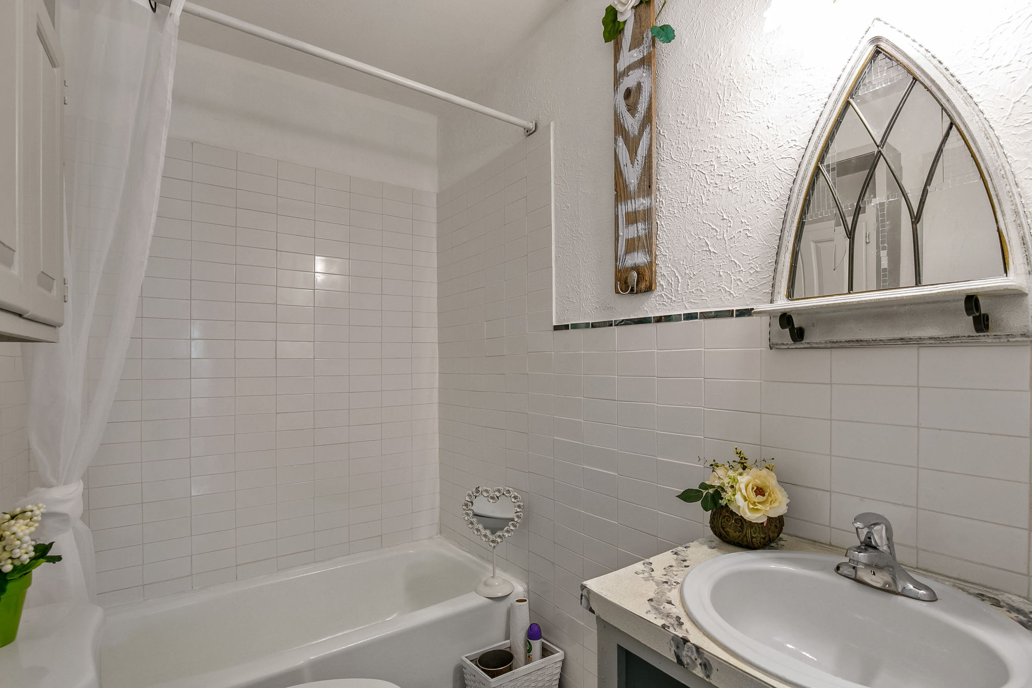 015-Bath 1-FULL