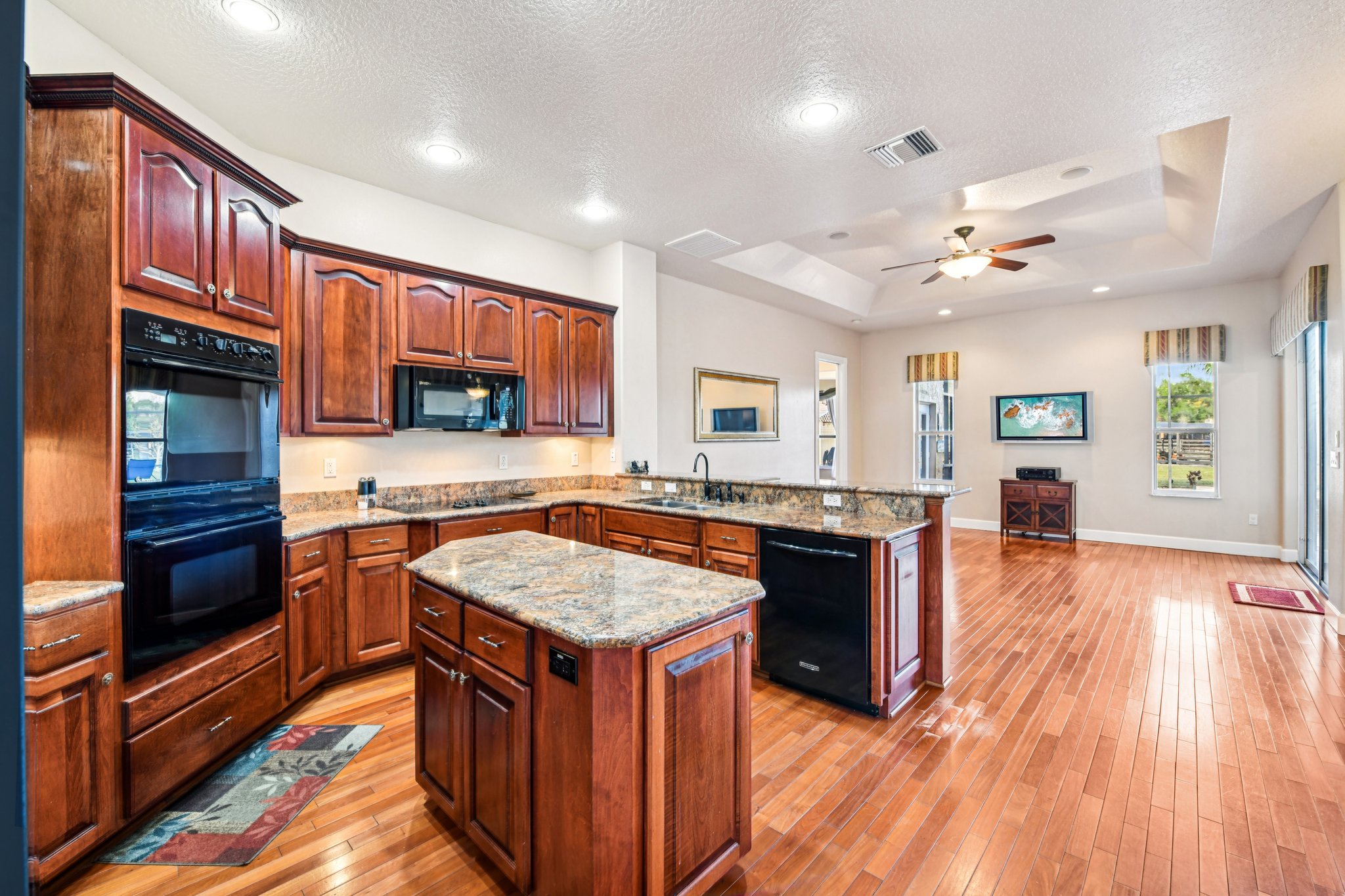 Clearview Rd-S1812-020.jpg