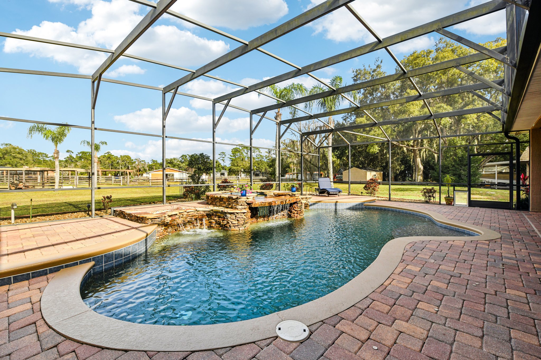 Clearview Rd-S1812-055.jpg