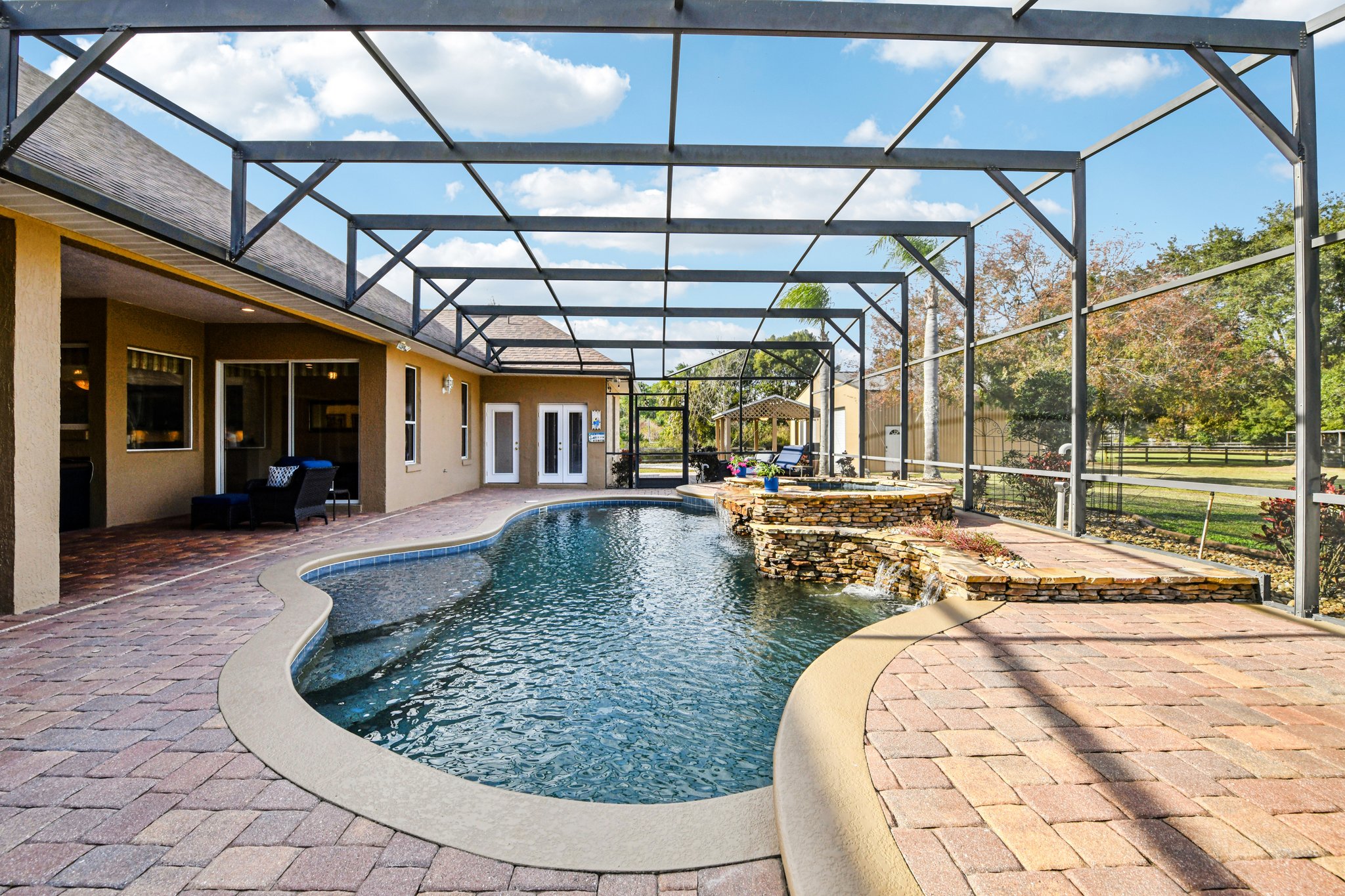 Clearview Rd-S1812-060.jpg