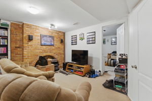  Photo 39