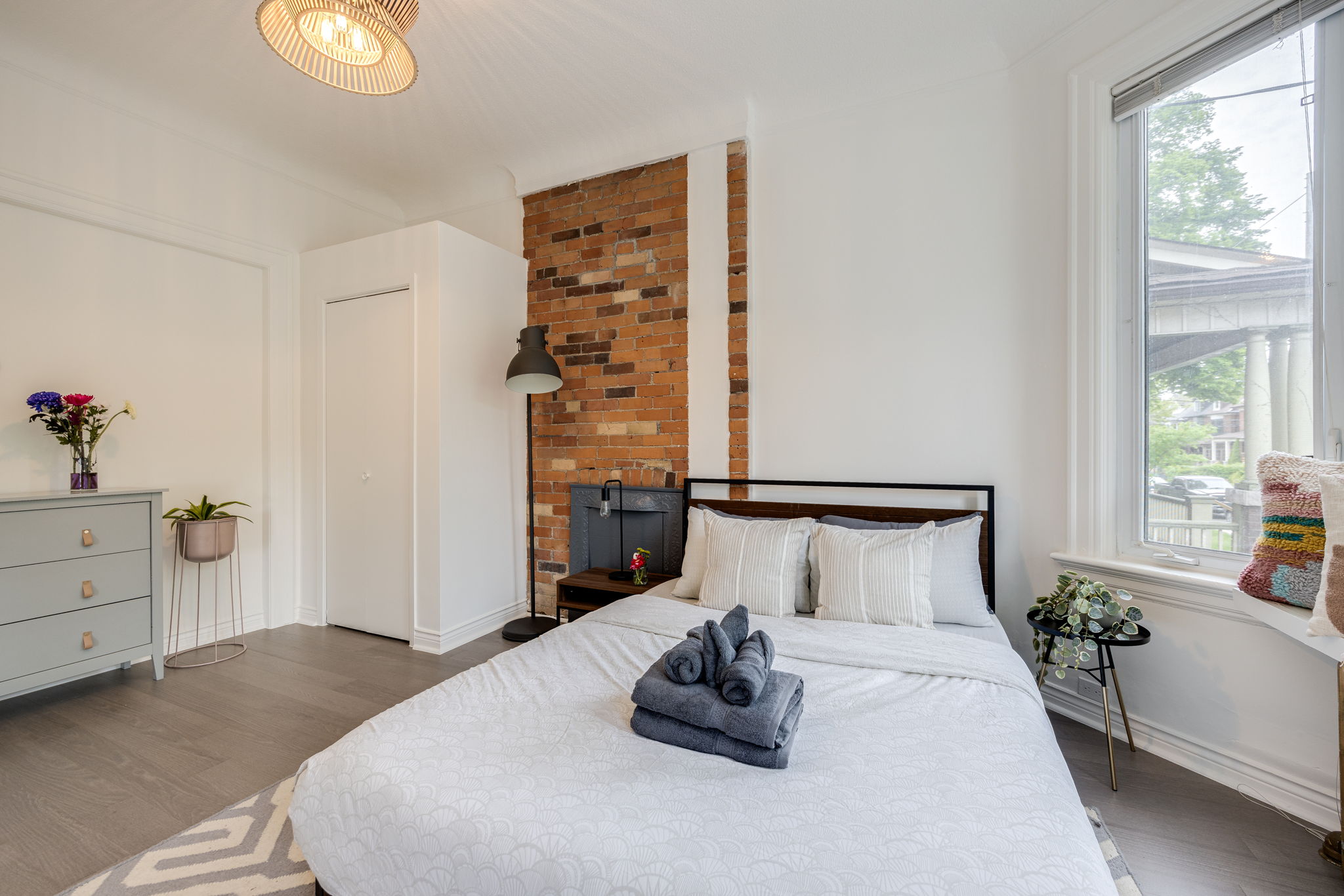 Toronto property showcase — delivered property photograph 9