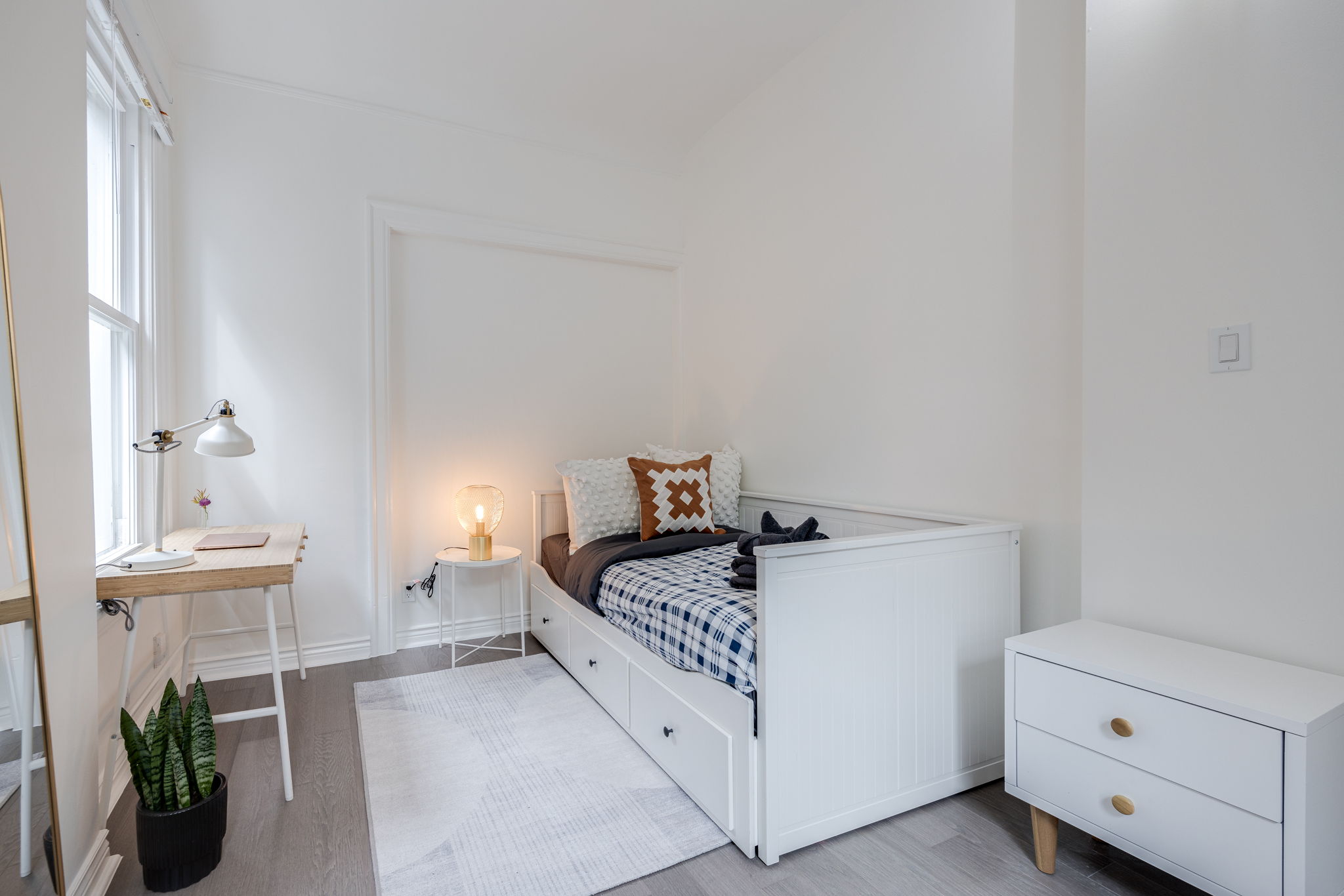 Toronto property showcase — delivered property photograph 10