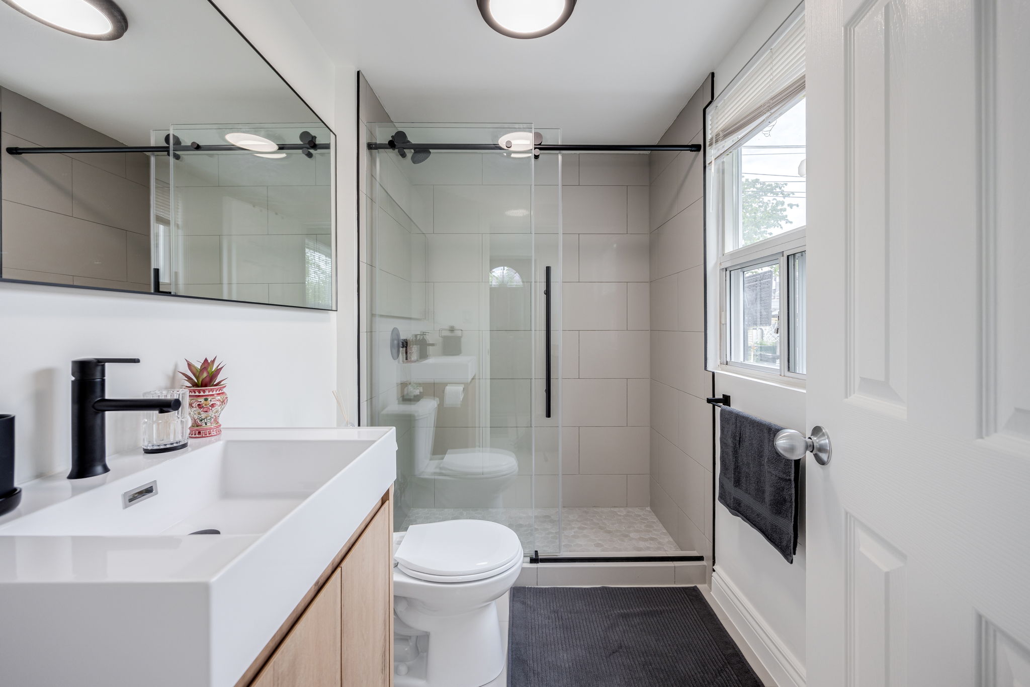 Toronto property showcase — delivered property photograph 12
