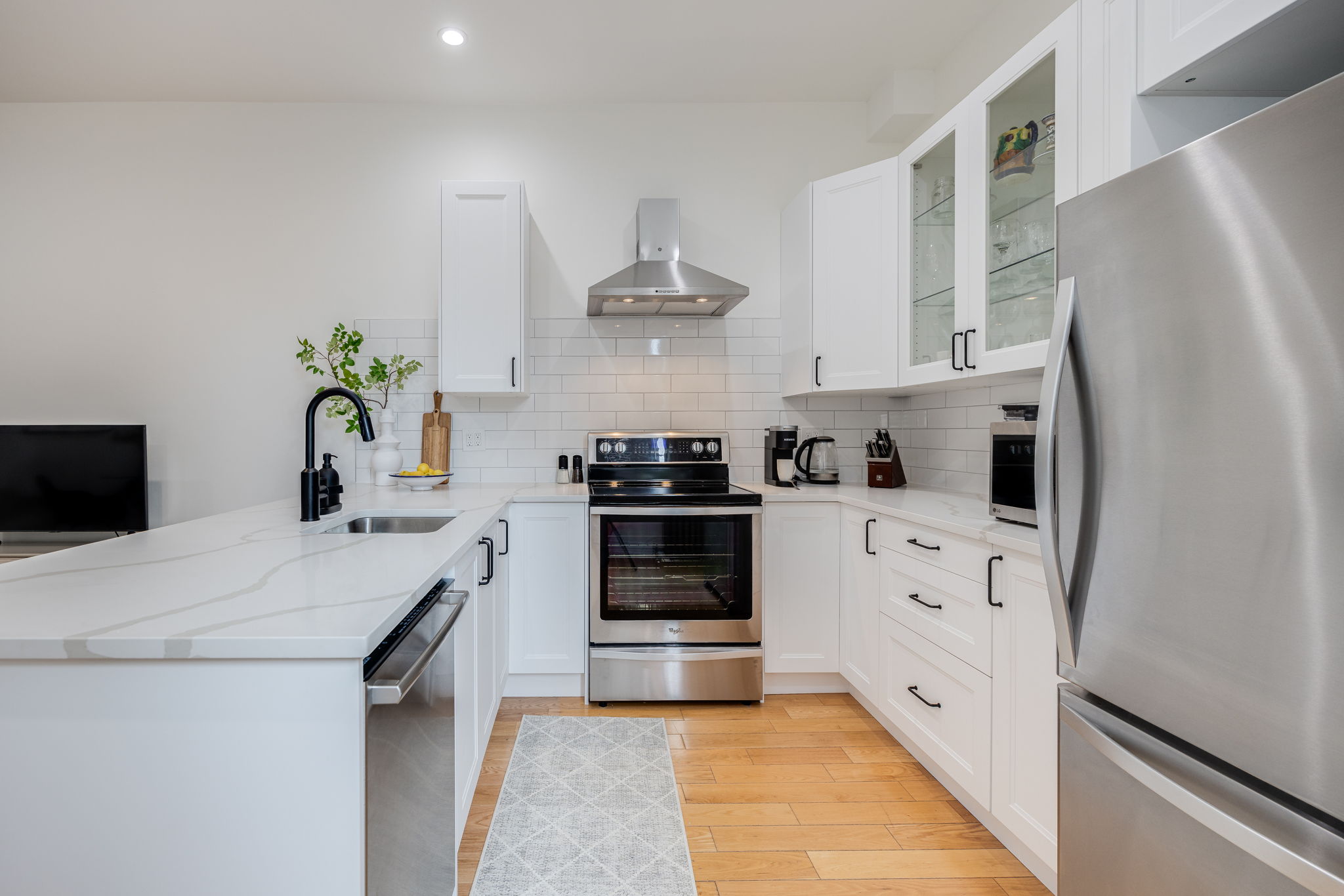Toronto property showcase — delivered property photograph 19
