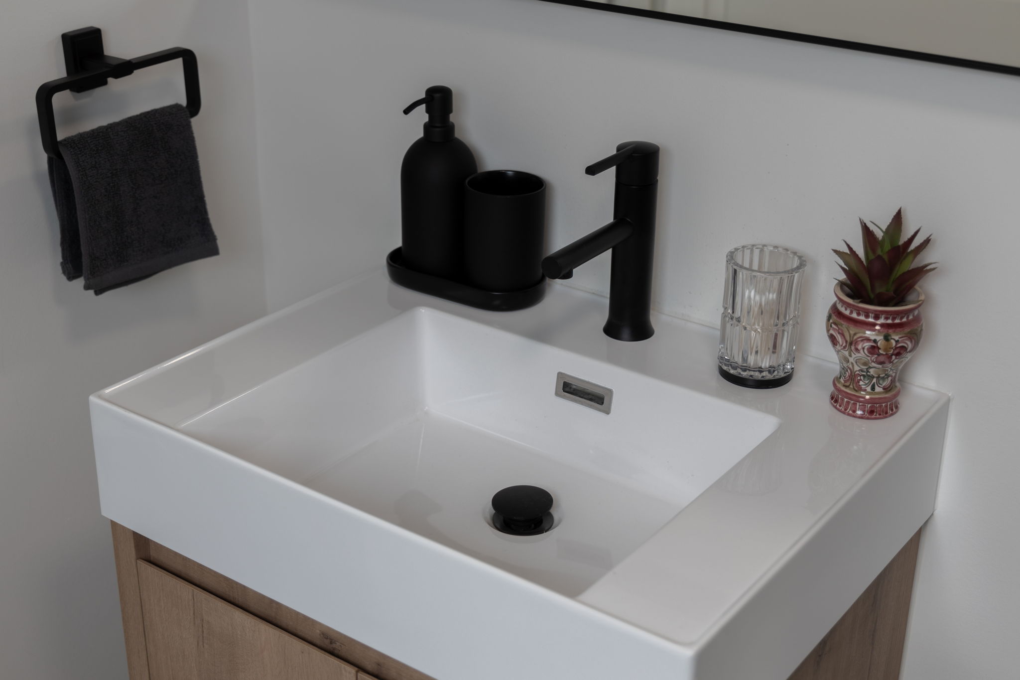 Toronto property showcase — delivered property photograph 40