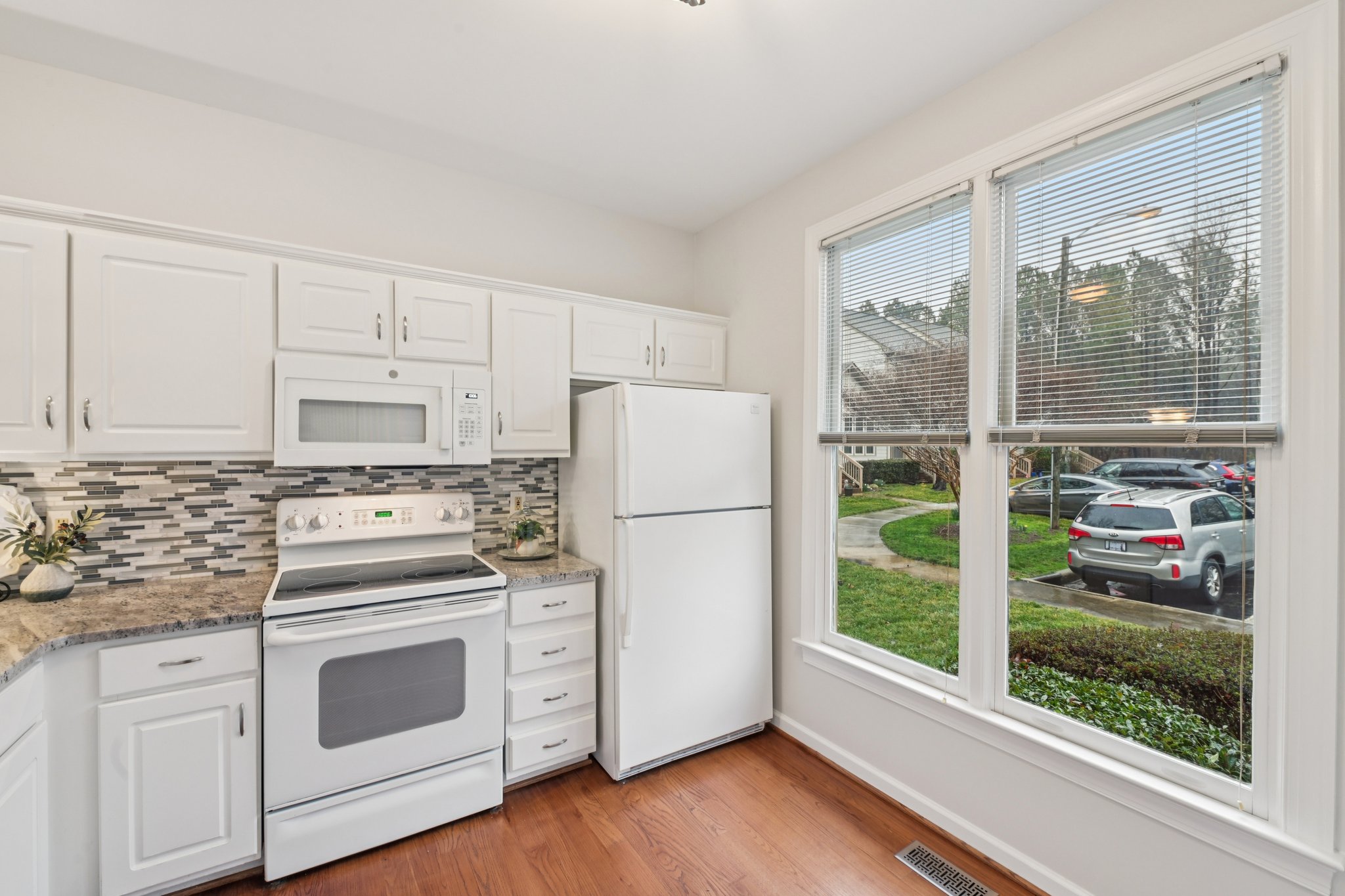 Windbyrne Dr-S2702-014r.jpg