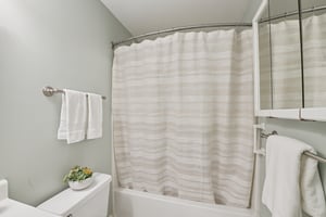 Windbyrne Dr-S2702-029r.jpg