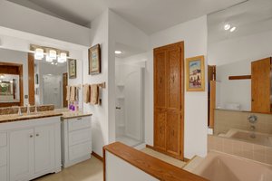  2430 Emerald Ln, Shakopee, MN 55379, US Photo 27