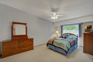  2430 Emerald Ln, Shakopee, MN 55379, US Photo 23