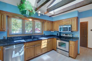  2430 Emerald Ln, Shakopee, MN 55379, US Photo 14
