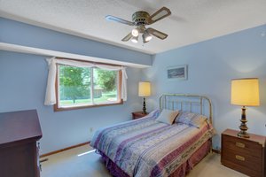  2430 Emerald Ln, Shakopee, MN 55379, US Photo 21