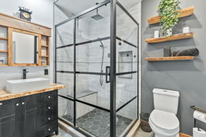  Photo 25