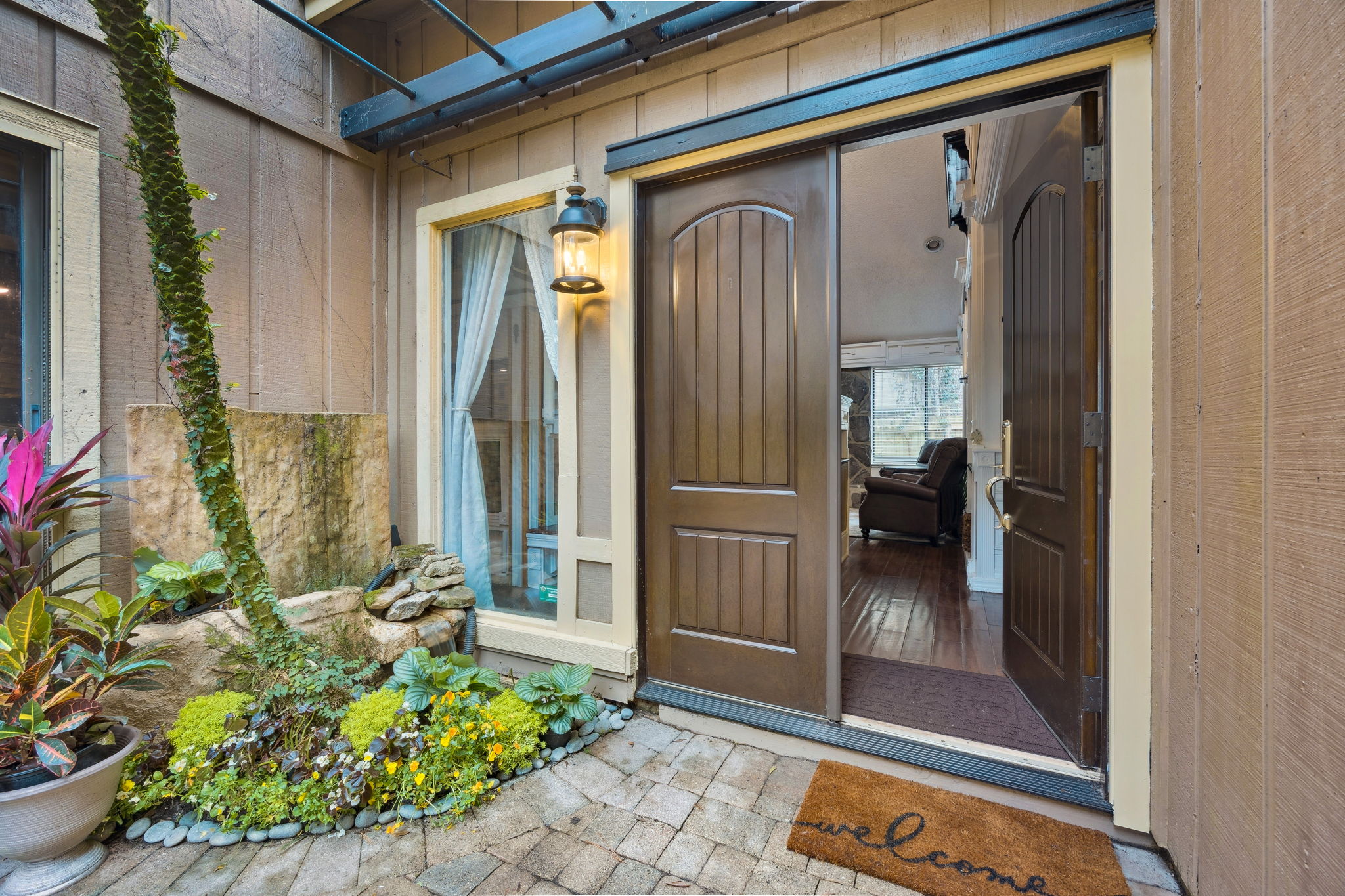 Front Entry Detail