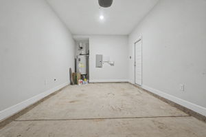  Photo 34
