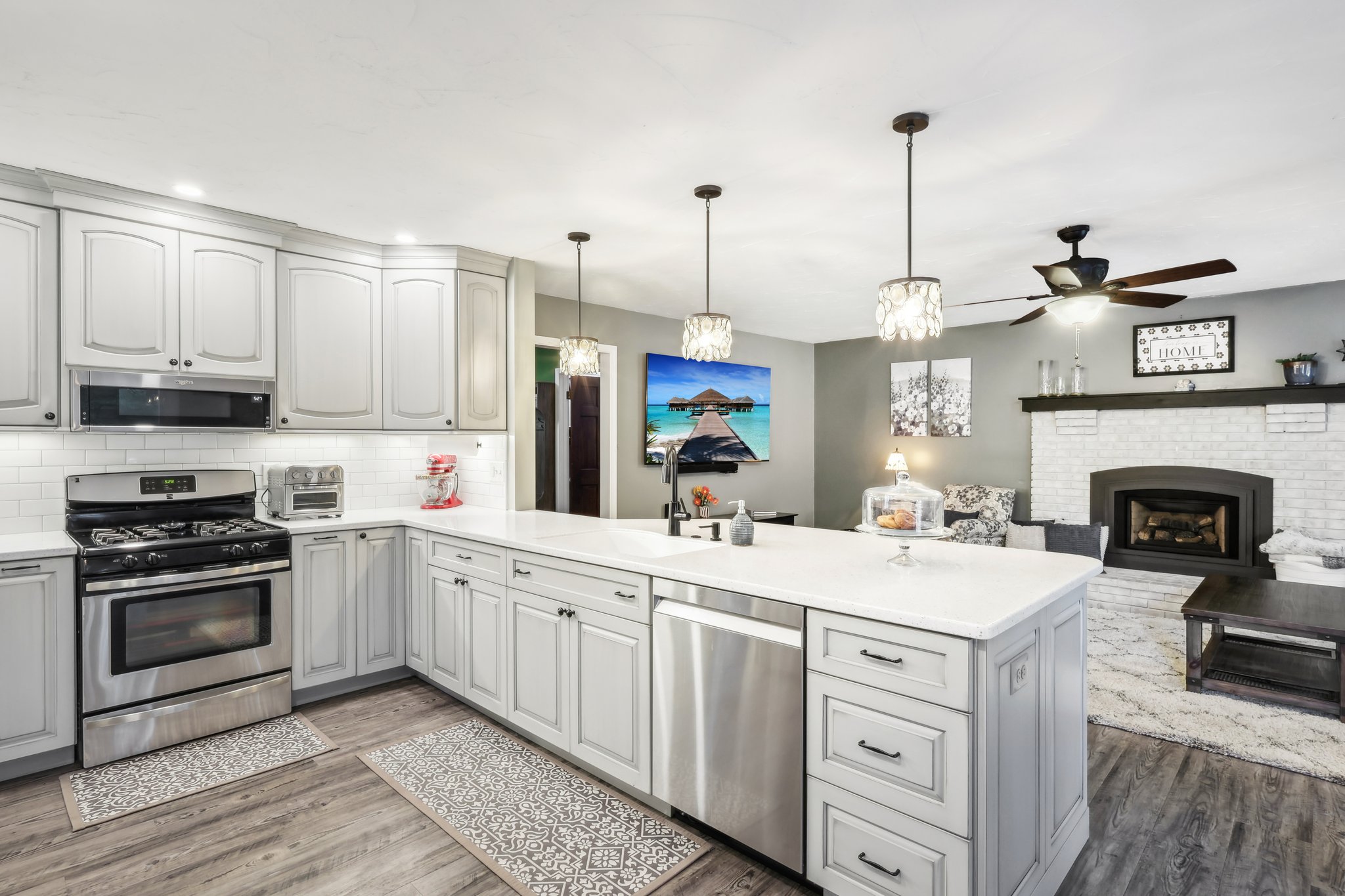 Beechersbrook Ln-017.jpg